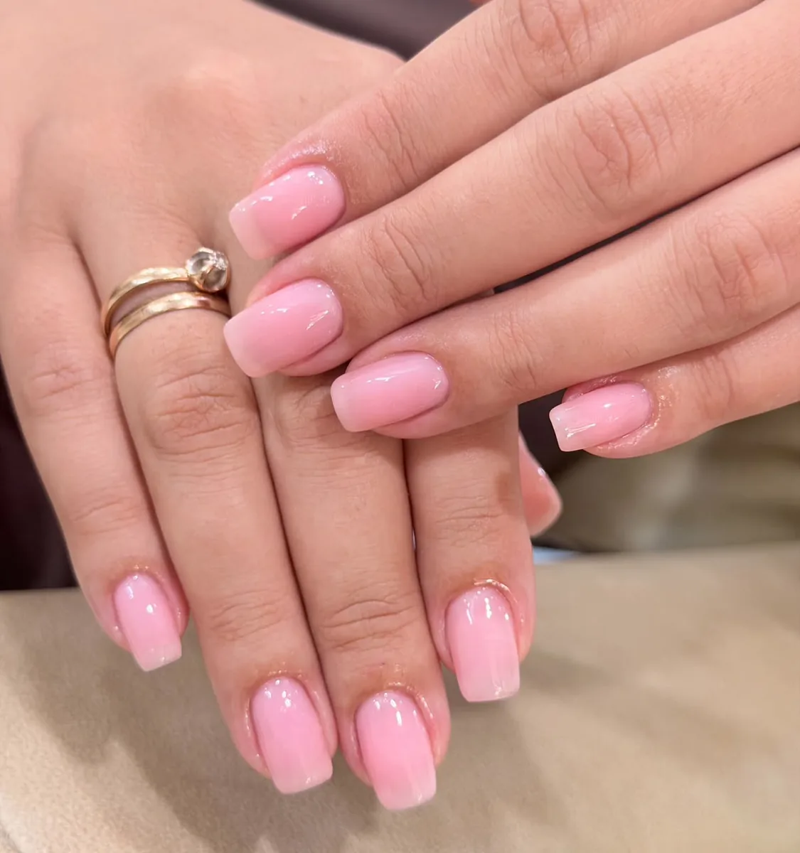 Iridescent Opal Glaze Chrome - LENA Nails Da Nang
